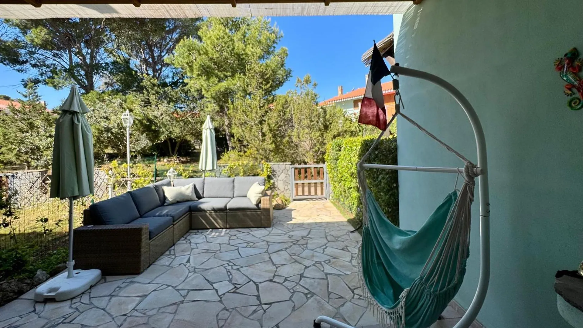 Casa Luna A Porto Pino Ιταλία